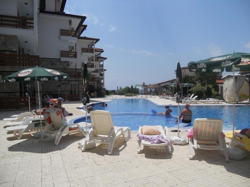 Vm Apartments Robinson Beach Pomorie Eksteriør bilde