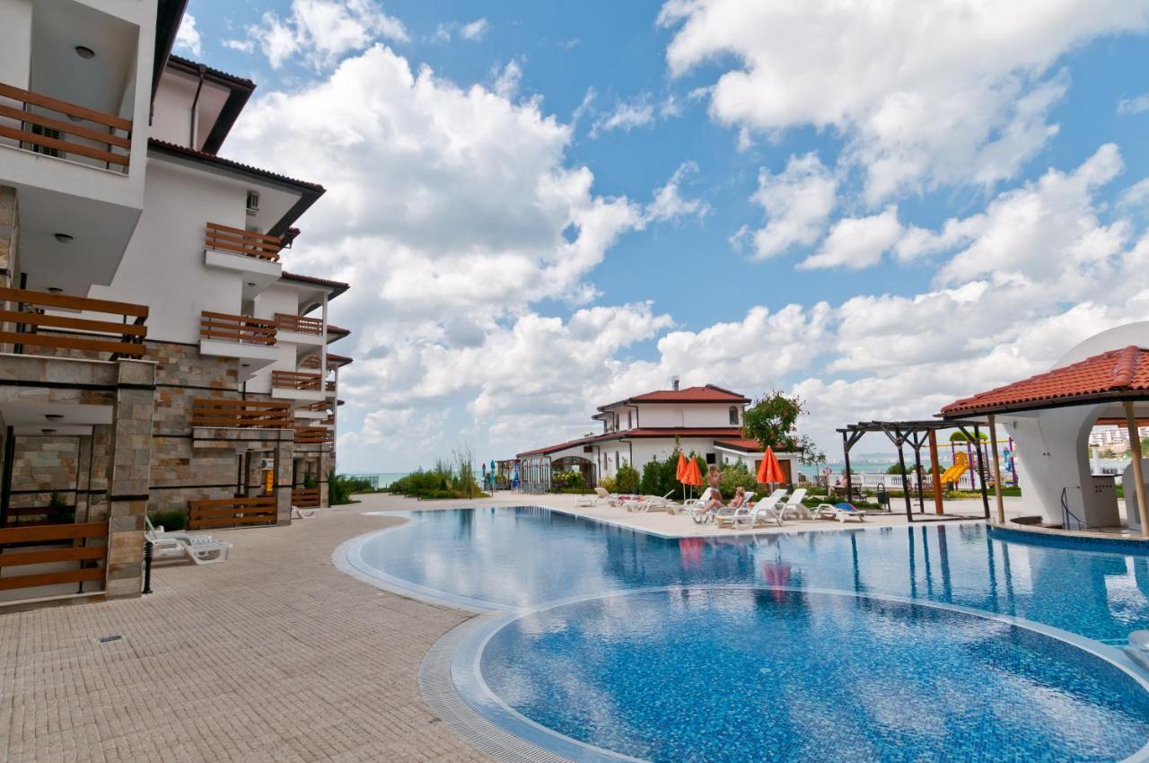 Vm Apartments Robinson Beach Pomorie Eksteriør bilde