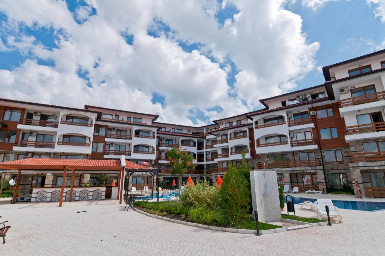 Vm Apartments Robinson Beach Pomorie Eksteriør bilde